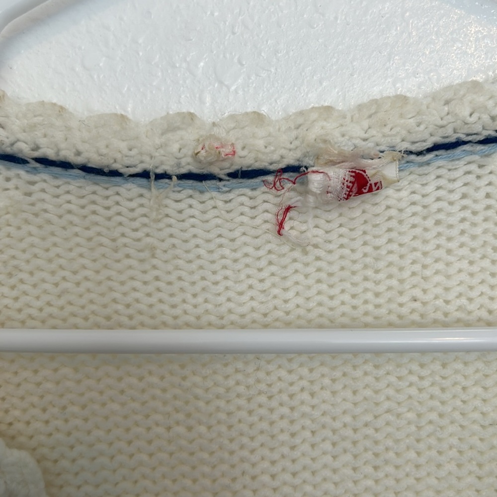 Vintage white sweater - Picture 7 of 7